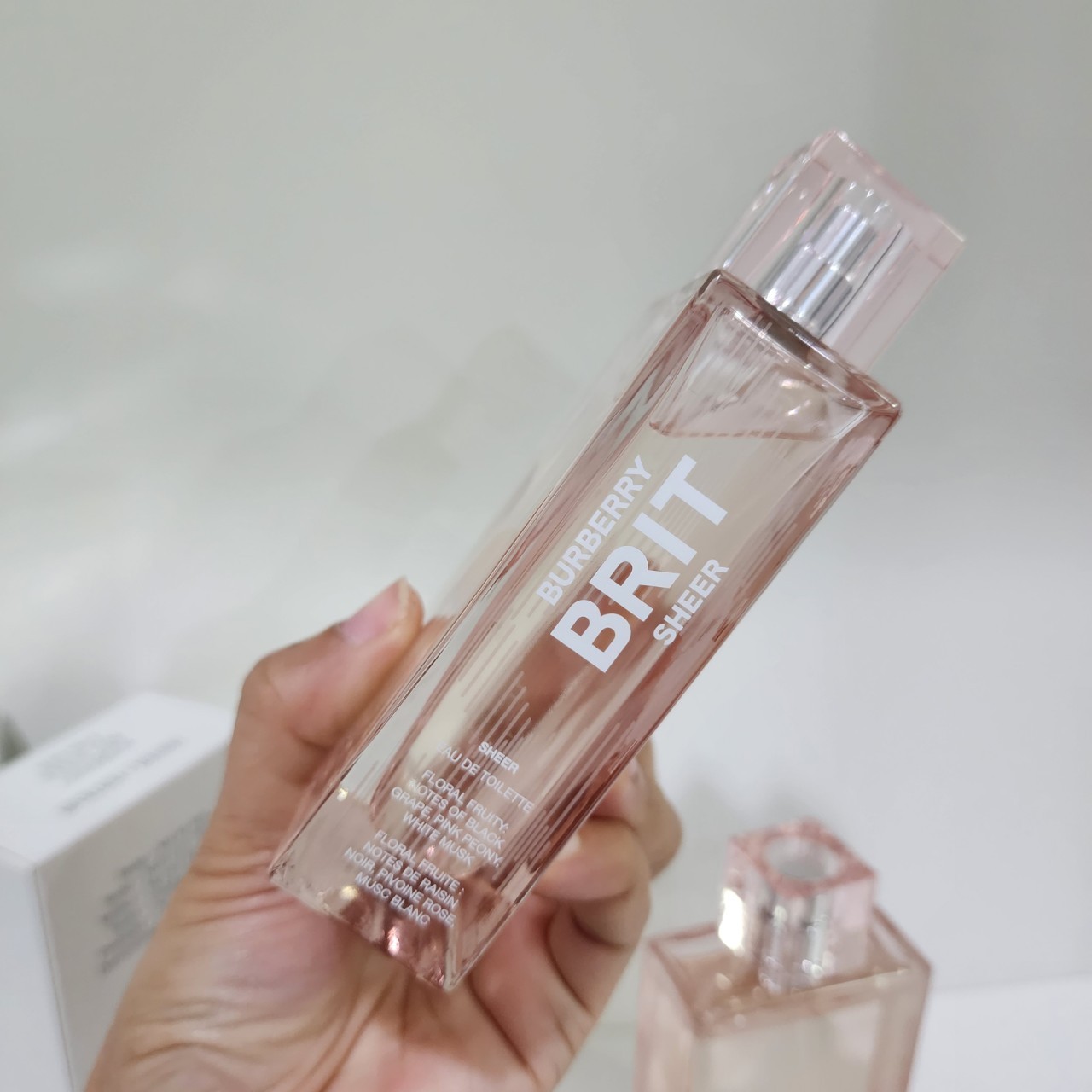 น้ำหอมแท้ Burberry Brit Sheer for Women EDT 100 ml.กล่องเทสเตอร์ของแท้ 100%