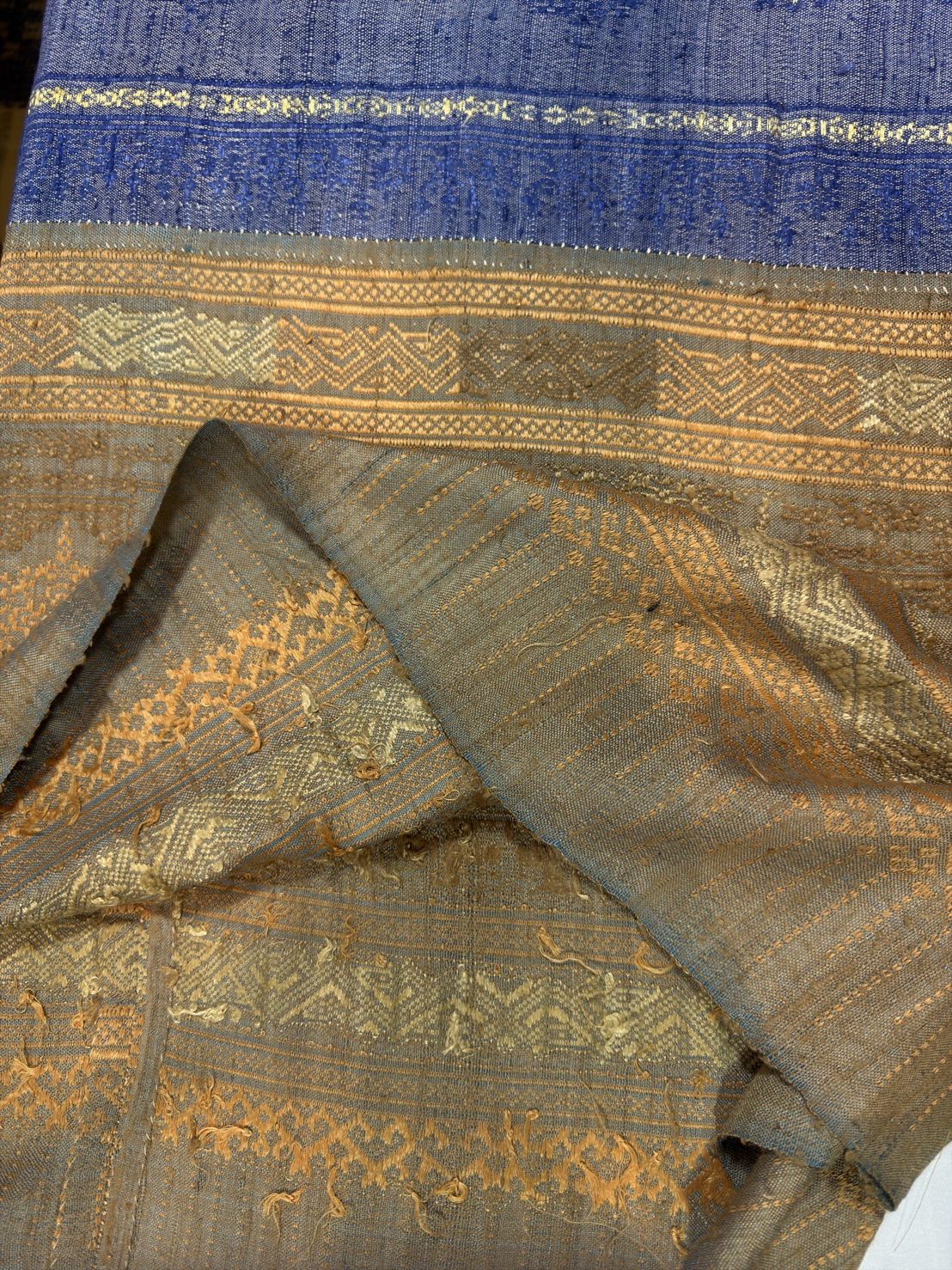 ซิ่นขิดไหม ต่อหัว ขนาด1x2เมตร สีน้ำเงิน รหัส R4F-155-1246820