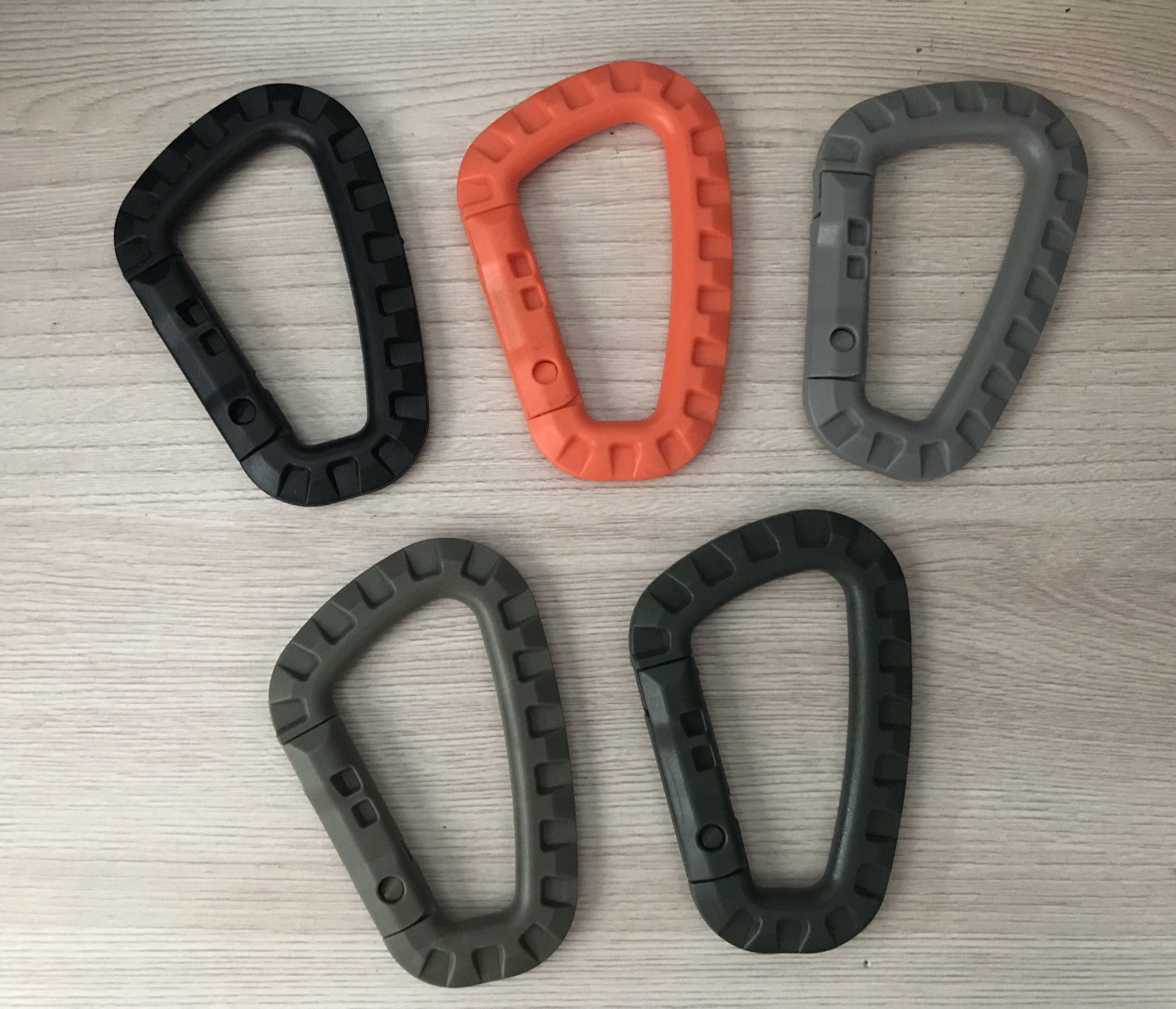 คลิป tac-link carabiner