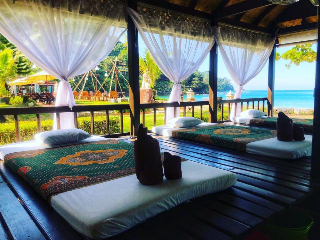 SOLD OUT📍 โรงแรมหรูติดทะเล Khaolak Palm Beach Hotel & Resort จ.พังงา ราคาถูก 🏖️✨