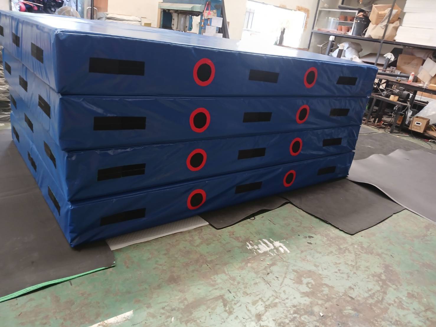 เบาะรองนอน เล่นโยคะ ออกกำลังกายขนาด1x2mหนา3cm ราคา1,300บาท