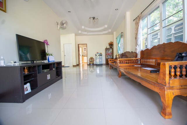 ขาย ที่ดิน พร้อม บ้าน ต.หัวโพธิ์ สองพี่น้อง สุพรรณบุรี