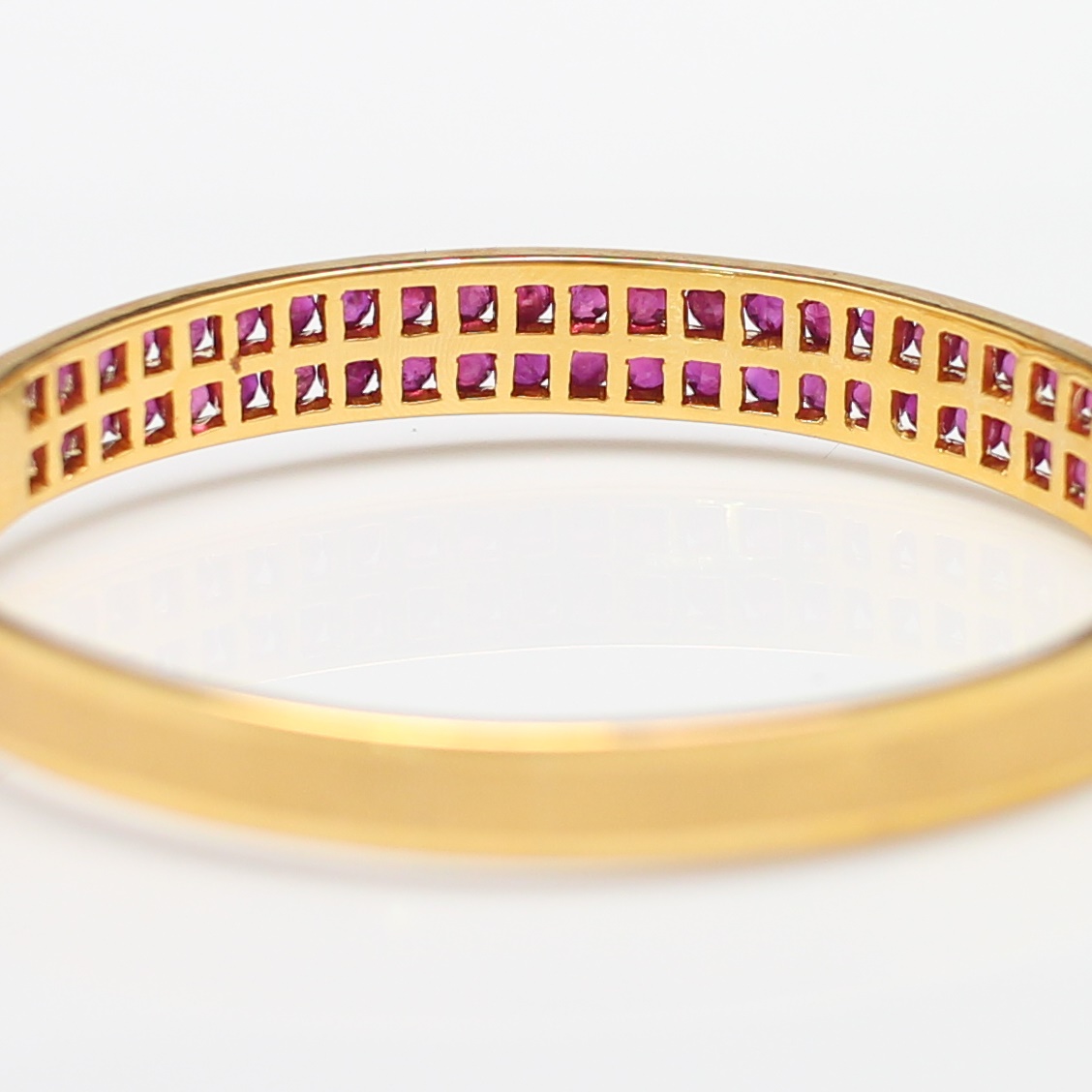 BL25081 กำไลทับทิมเจียรไน 2 แถว ครึ่งวง ทองแท้ 90% นน.รวม 30.6 กรัม เส้นผ่านศูนย์กลาง 5.5 ซม.