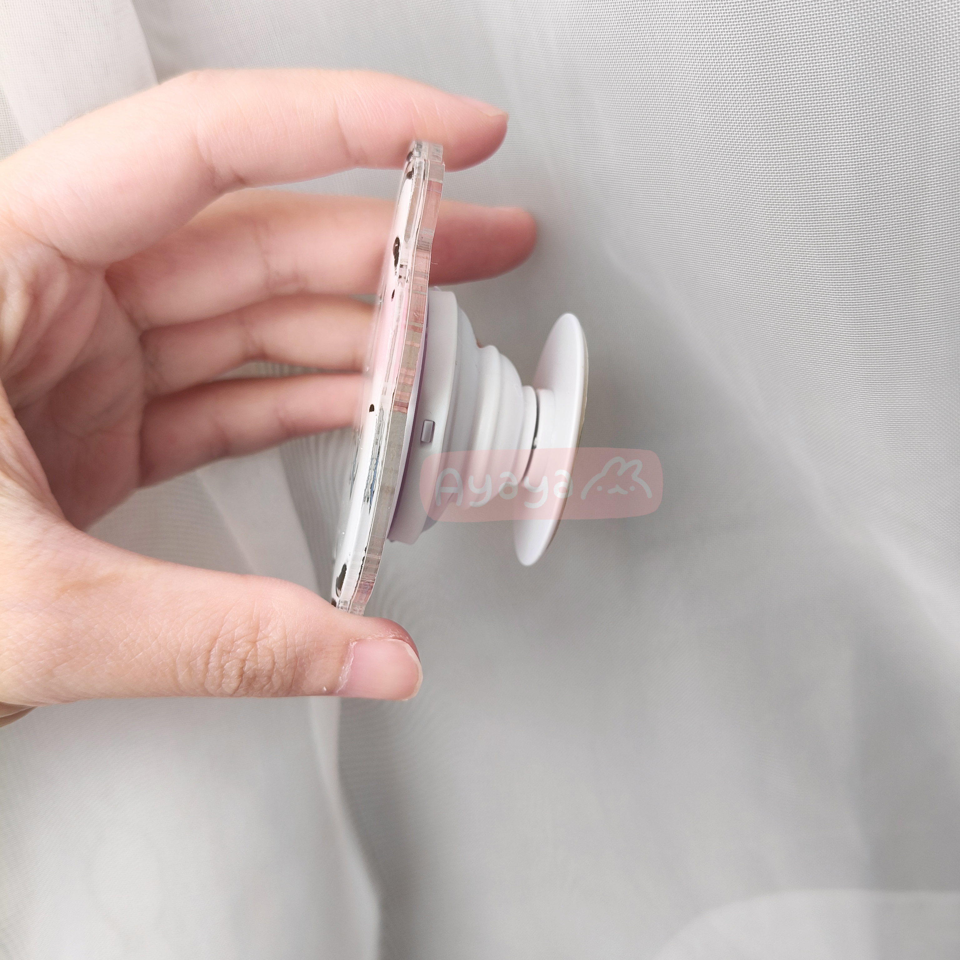 กริ๊บต๊อกมีตำหนิ กะตุ่ยถือมีด