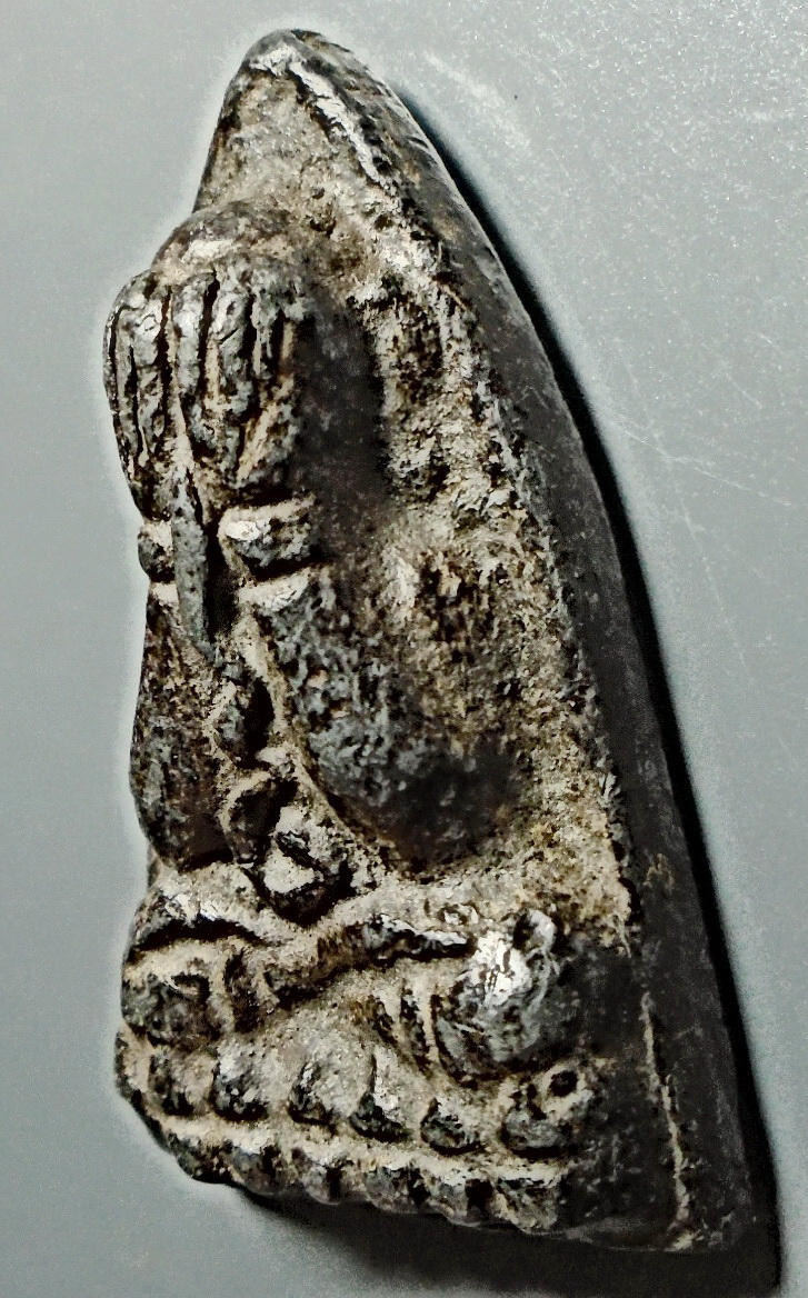 เหรียญหล่อพระปิดตา เนื้อตะกั่วผสมแร่ วัดลอน พัทลุง ปี 2509