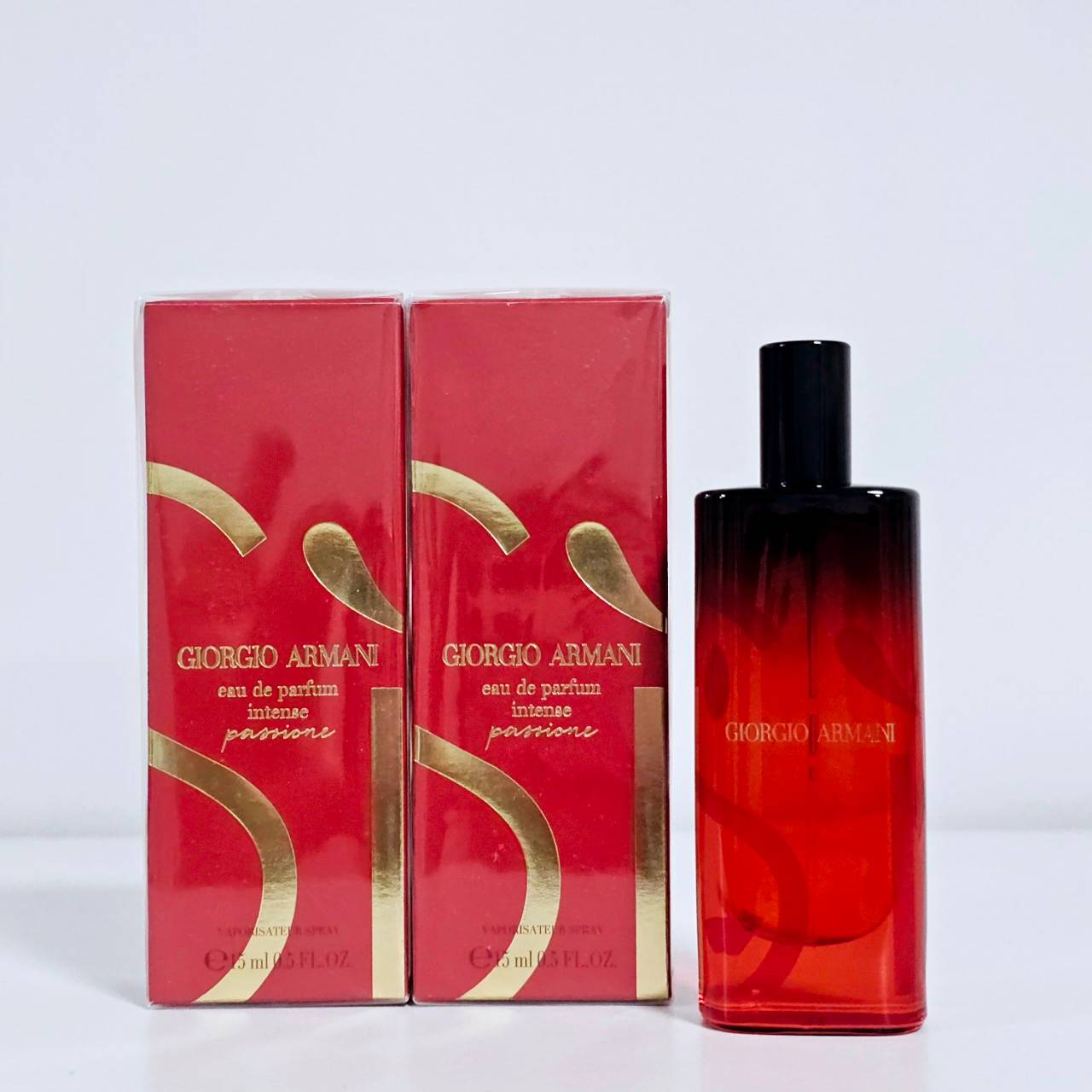 น้ำหอมจิ๋วมินิ Giorgio Armani Si Passione Intense 2024 -15ml แบบสเปรย์ ( Mini Perfume น้ำหอมขนาดพกพา) น้ำหอมจิ๋วมินิแบบทดลองแบบสเปรย์ พกพาก็สะดวกใช้ฉีดตามจุดชีพจร