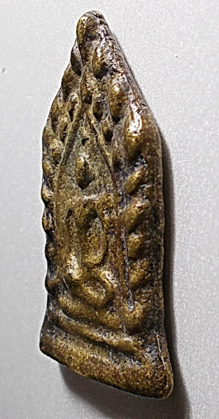 พระพิมพ์ขุนแผนจักรนารายณ์ ปี 2473 ลพ.โบ้ย วัดมะนาว สุพรรณบุรี