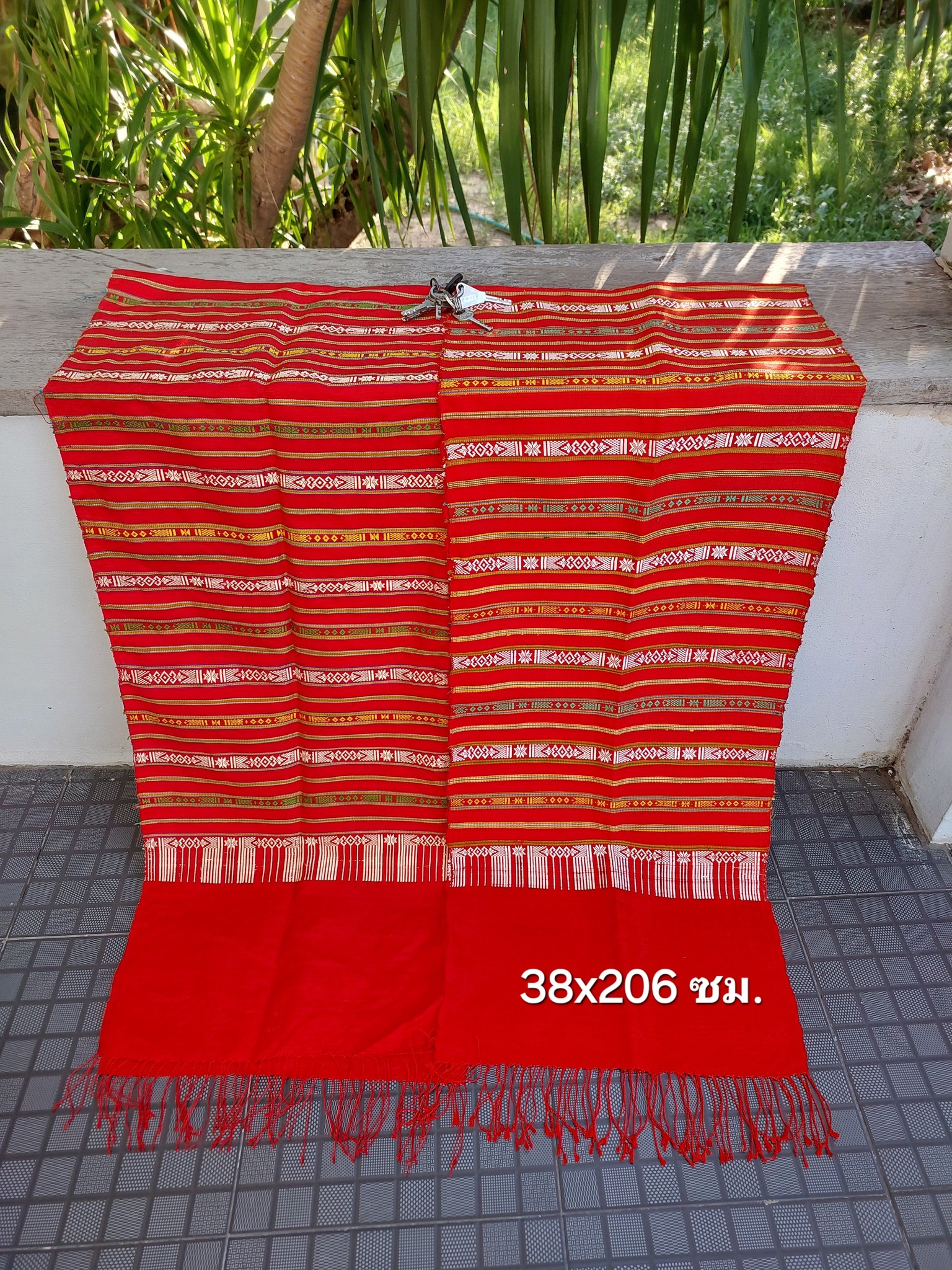 สไบไหมขิตโบราณ สีเคมี ขนาด 38x206ซม. พื้นสีแดง LW4A-103-0520685