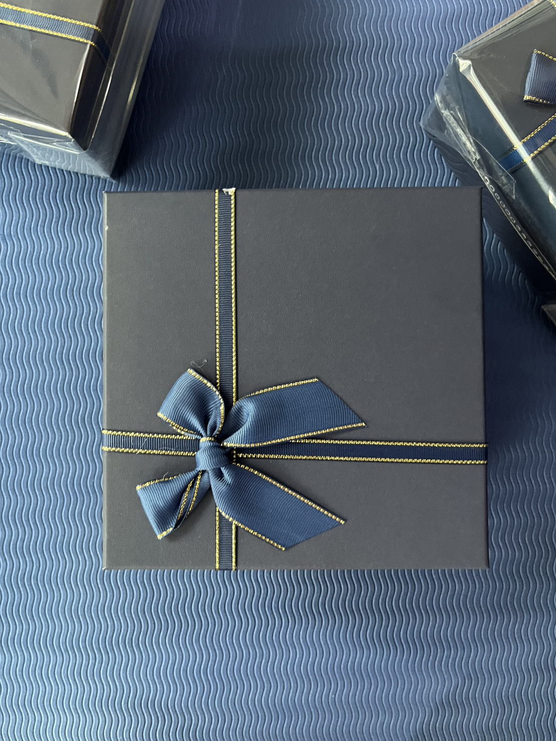 เซ็ตของขวัญ เนคไทผ้าไหมพิมพ์ลาย (แพค 4 เส้น)