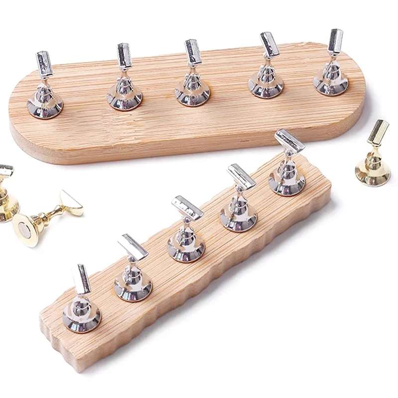 แท่นวางเล็บปลอม ที่วางเล็บปลอม แท่นฝึกทาสีเล็บ ฐานแม่เหล็ก