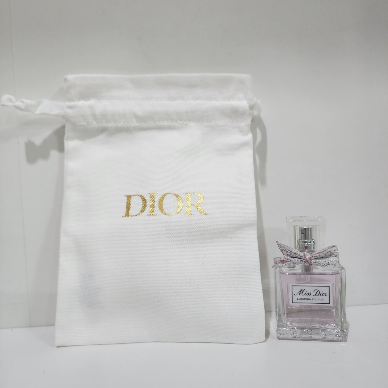 น้ำหอมแท้ Christian Dior Miss Dior Blooming Bouquet 30ml แยกจาก SET ไม่มีกล่องแต่มีถุงกระดาษให้ค่ะ +ถุงผ้า