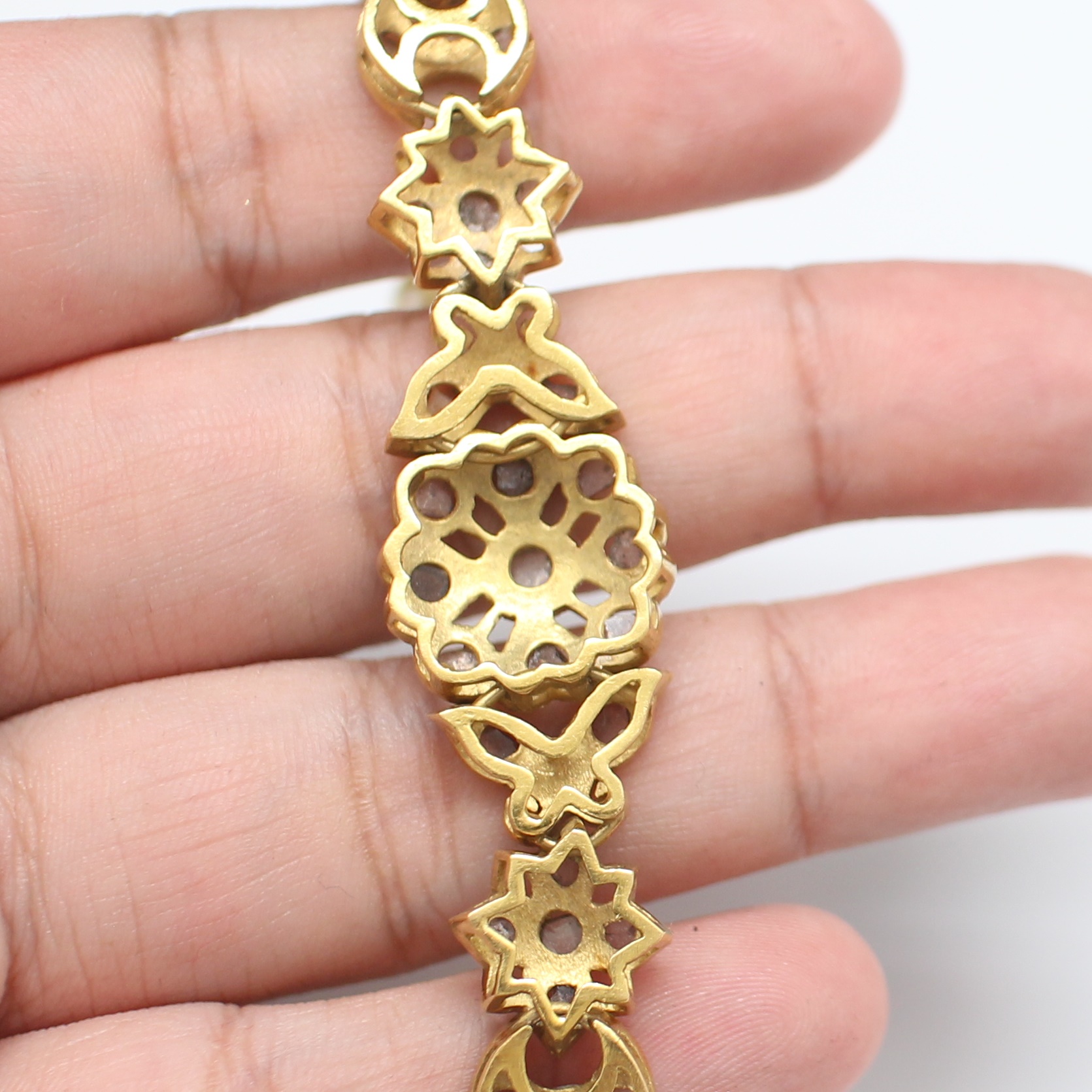 BL25090 สร้อยข้อมือเพชรซีกดอกไม้ ทองแท้ 90% นน.รวม 23.1 กรัม ยาว 17.5 ซม.