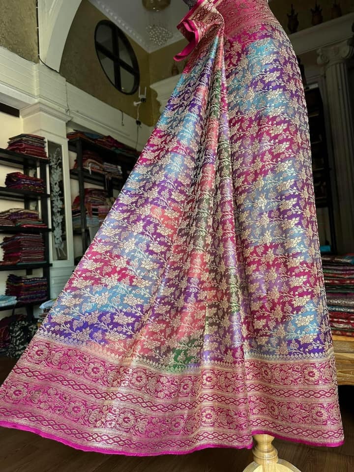 ซิ่น ผ้าปาโตล่า เส้นยืนไหมแท้ ขนาด 110x230ซม สีคละสี รหัส N9-SIL-1118660942