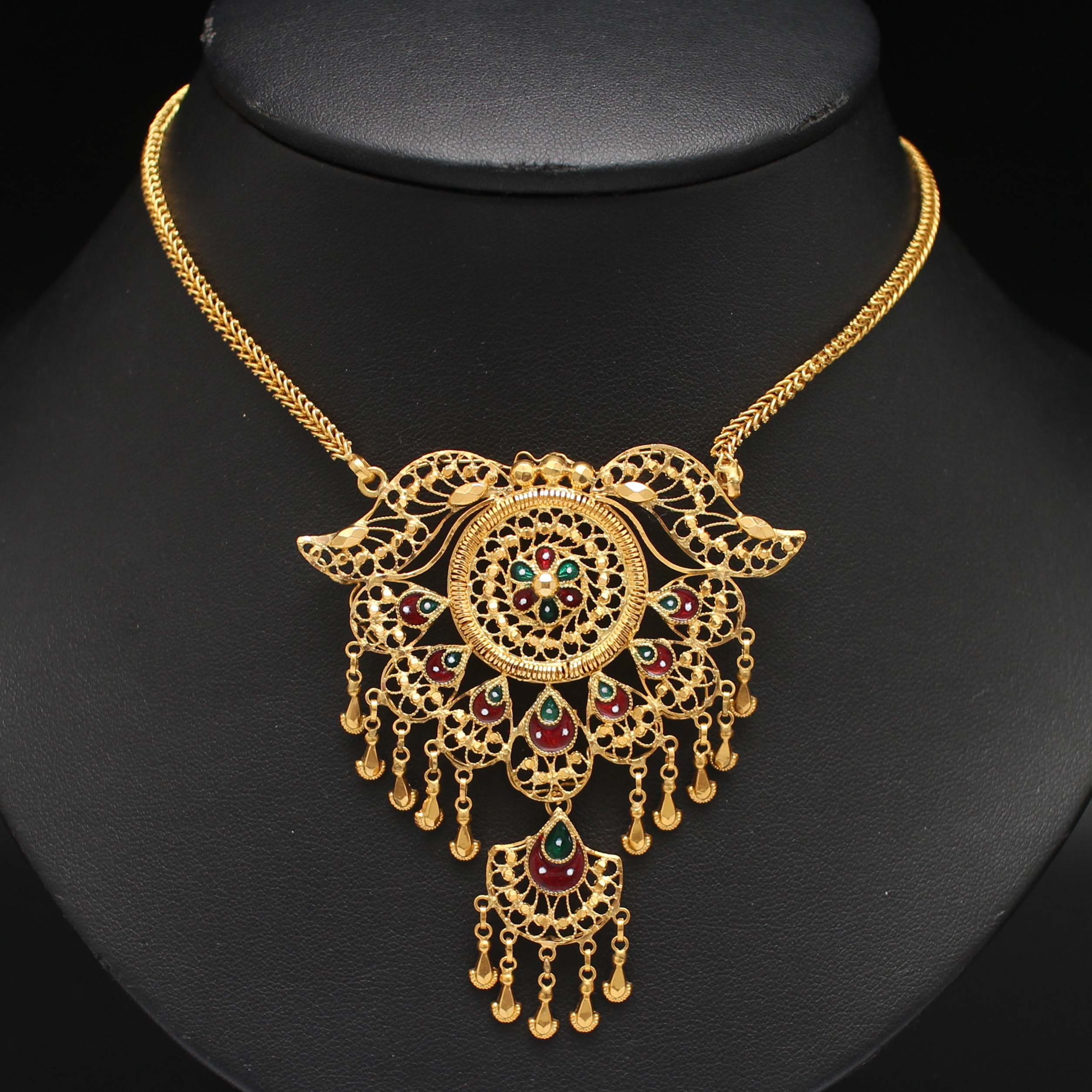 NL25028 ชุดสร้อยคอ และต่างหูลงยาตุ้งติ้ง ทองแท้ 22k (91.5%) นน.รวม 46.6 กรัม สร้อยคอยาว 20-21 นิ้ง ต่างหูแป้นเกลียว งานสวยมาก