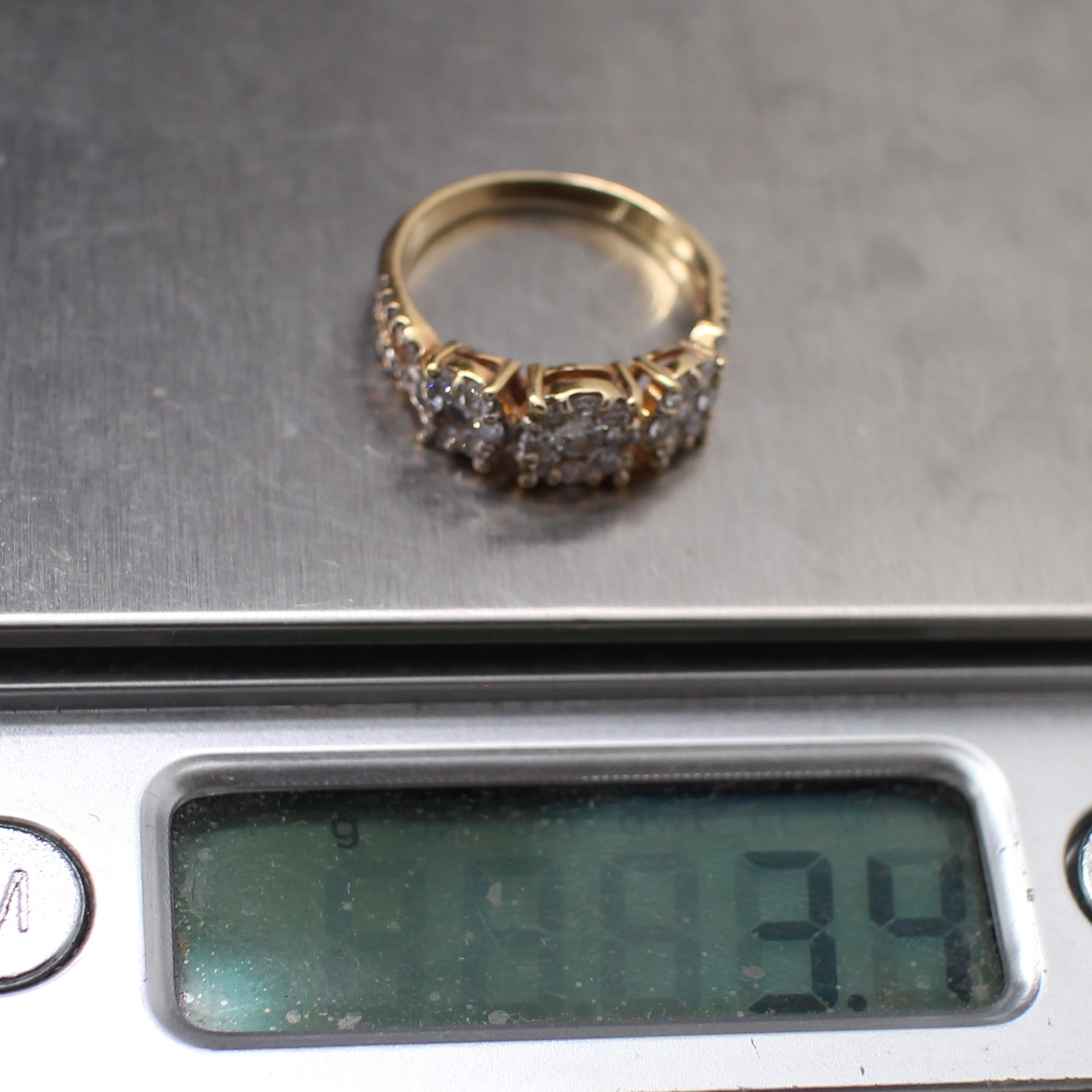 RG250071 แหวนเพชรกระจุก เพชรแท้ 1 กะรัต ทองแท้ 18k นน.รวม 3.4 กรัม ขนาดแหวน 51