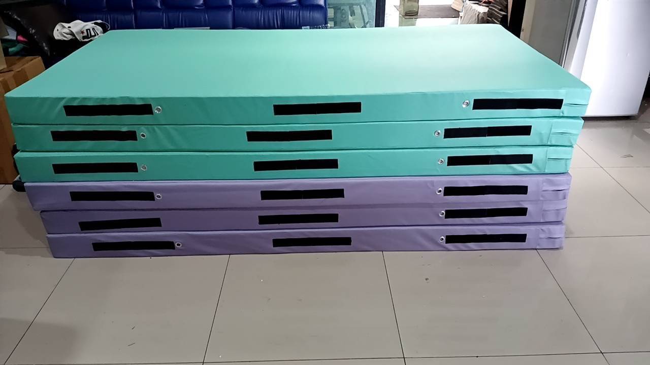 เบาะรองนอน เล่นโยคะ ออกกำลังกายขนาด1x2mหนา3cm ราคา1,300บาท