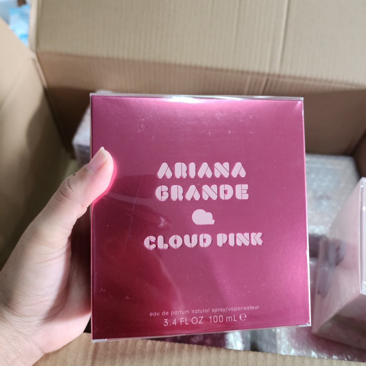 น้ำหอมแท้ Ariana Grande Cloud Pink Eau De Parfum 100ml กล่องซีล