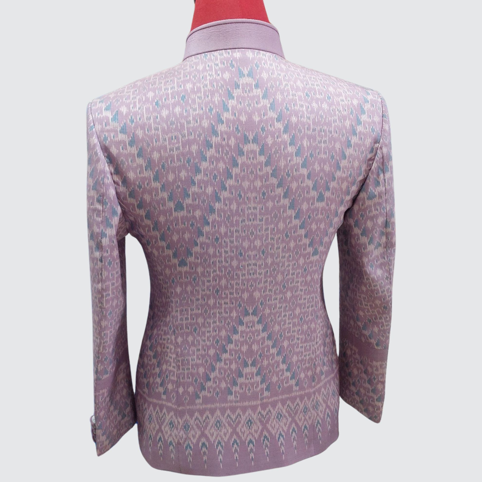 เสื้อสูทพระราชทาน แขนยาว ไหมมัดหมี่ 2ตะกอ | ตัดเย็บตามรูปร่าง | เลือกสีผ้า ส่งไซส์ได้