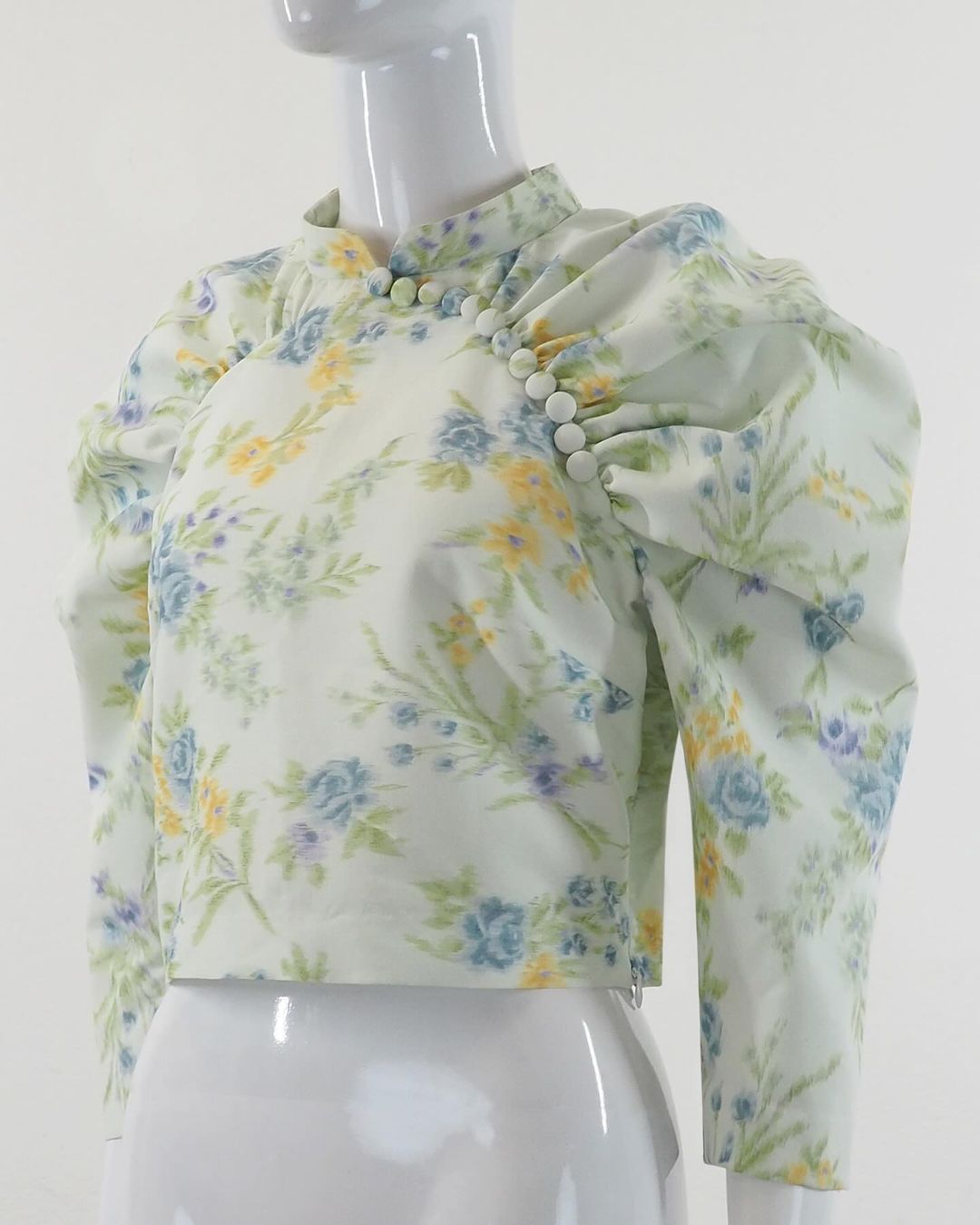 แบบตัด เสื้อผ้าไหม (ไม่รวมผ้า) ตามแบบ รหัส CUT-51-03246710