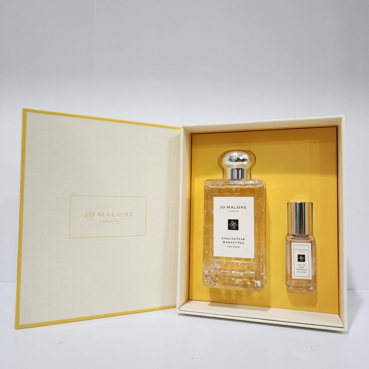 น้ำหอมแท้ Jo Malone English Pear & Sweet Pea Set 2 Pcs.