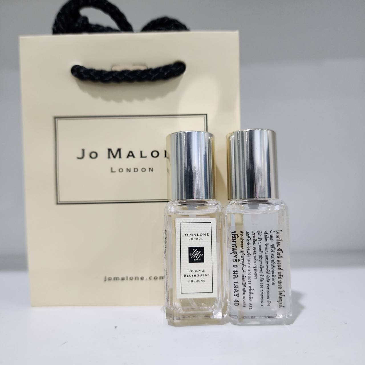 น้ำหอมจิ๋วมินิ Jo malone Peony & Blush suede 9ml ป้ายไทย มาพร้อมถุงจิ๋วกับริบบิ้น ให้เป็นของขวัญน่ารักๆได้ค่ะ ( Mini Perfume น้ำหอมขนาดพกพา) น้ำหอมจิ๋วมินิแบบทดลองแบบสเปรย์ พกพาก็สะดวกใช้ฉีดตามจุดชีพจร