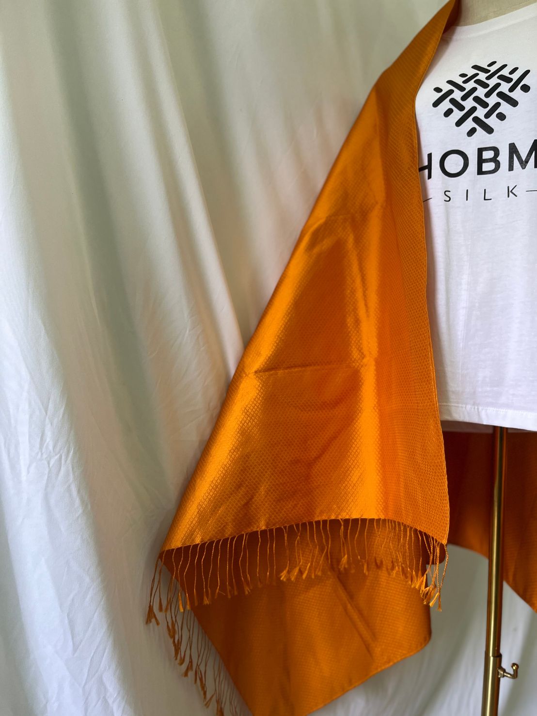 สั่งตัด 3-7วัน ผ้าคลุมไหล่ไหมแท้+พร้อมกล่อง เนื้อยกดอก เลือกขนาด สีและลายผ้าได้