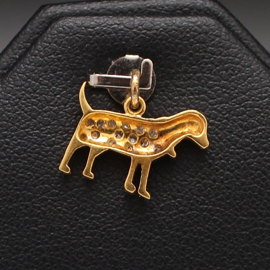 PD25008 จี้ปีจอ ทองแท้ 18k ฝังเพชรแท้ 13 เม็ด 0.06 กะรัต นน.รวม 1.3 กรัม