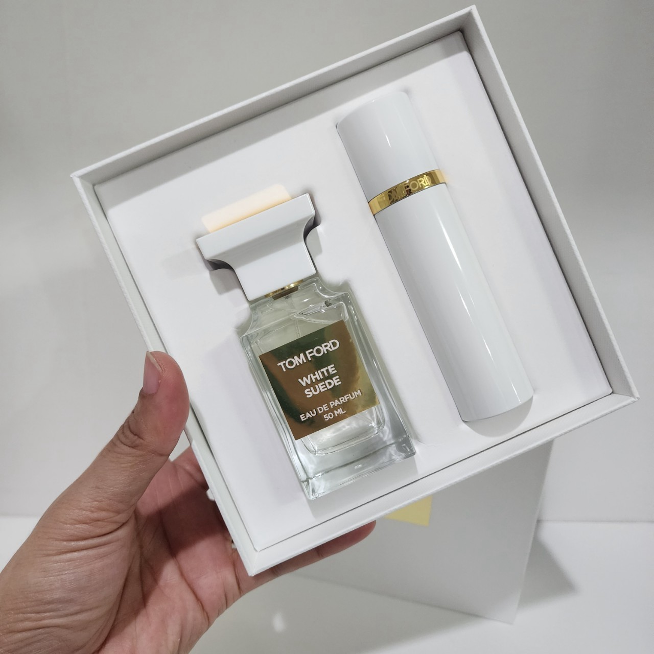 น้ำหอมแท้ Tom Ford White Suede EDP SET 50ml +10ml มีเคสสวม