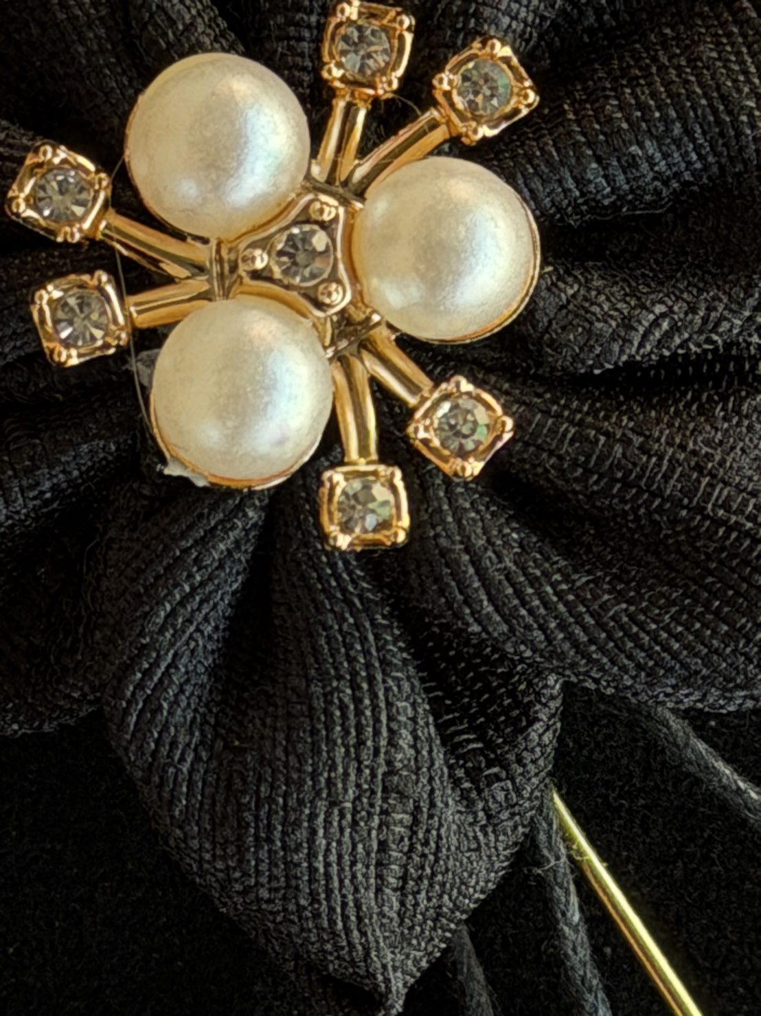 เข็มกลัดดอกมะลิ พวงระย้า ผ้าไหมแท้ (กลัดหน้าอก) GF-ME-1126684