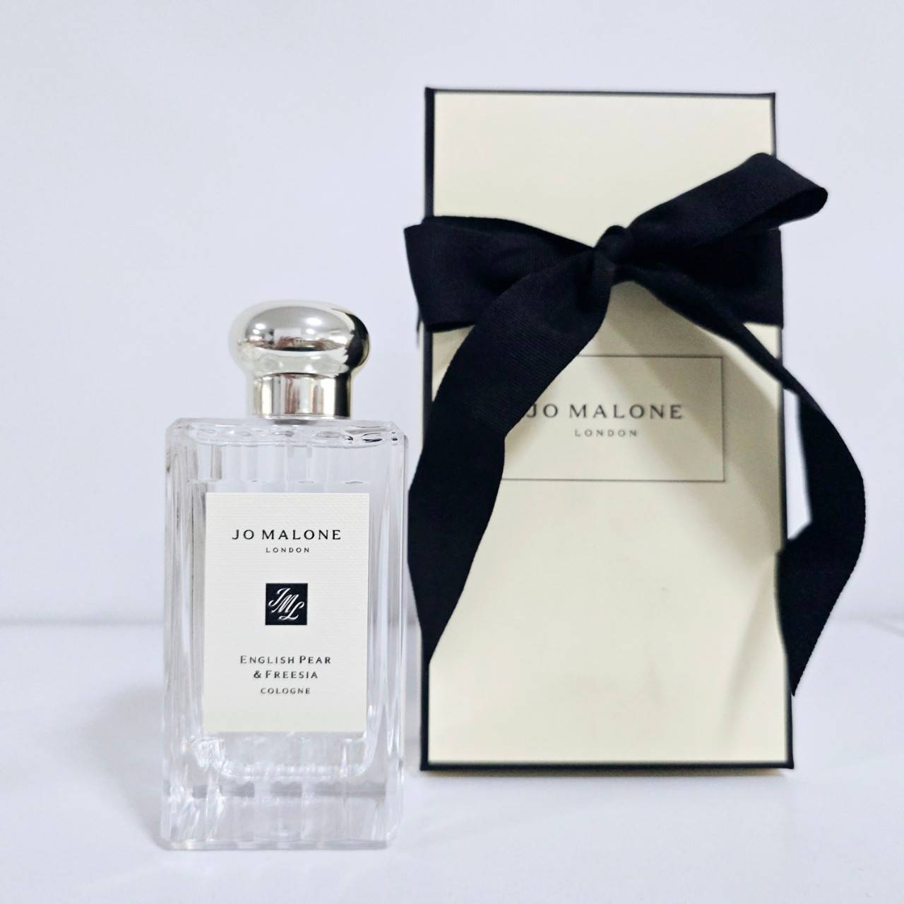 น้ำหอมแท้ Jo malone English pear & freecia 100ml ( limited wave bottle ) อปก. กล่อง โบว์