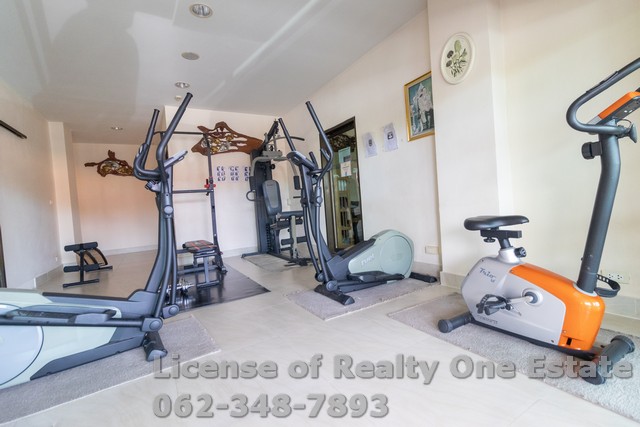 ขายกิจการโรงแรม 3 ดาว ใน ต.เนินพระ อ.เมือง จังหวัดระยอง ทำเลดี