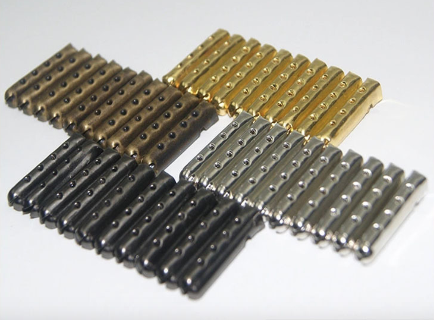 ตัวหุ้มปลายเชือกรองเท้า คู่ละ