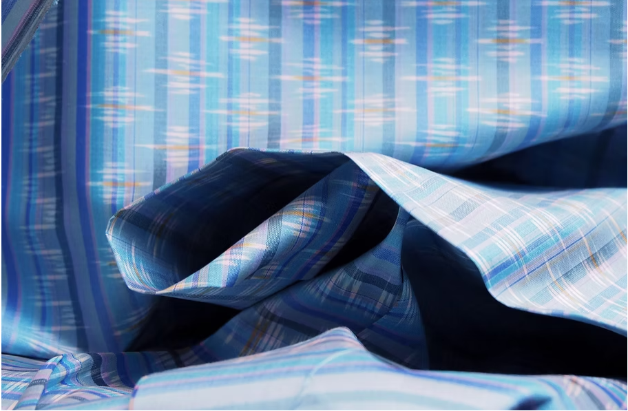 ซิ่น ผ้าไหมมัดหมี่ ผ้าไหมมัดหมี่ลายโคมห้ายืน สีฟ้า เลือกตามขนาด รหัส CISP-CT-100195