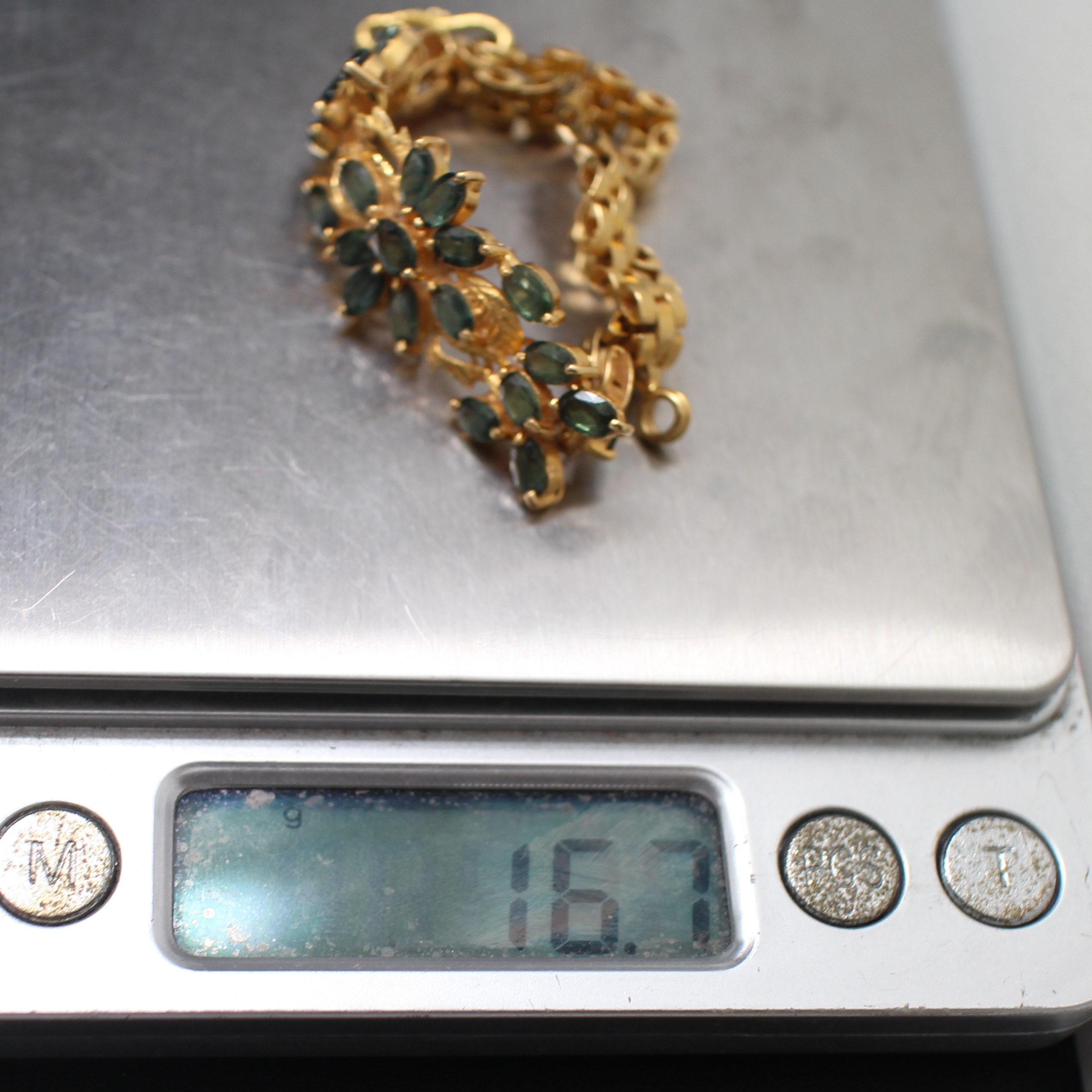 BL25082 สร้อยข้อมือเขียวส่องดอกไม้ ทองแท้ 90% นน.รวม 16.7 กรัม ยาว 18 ซม.