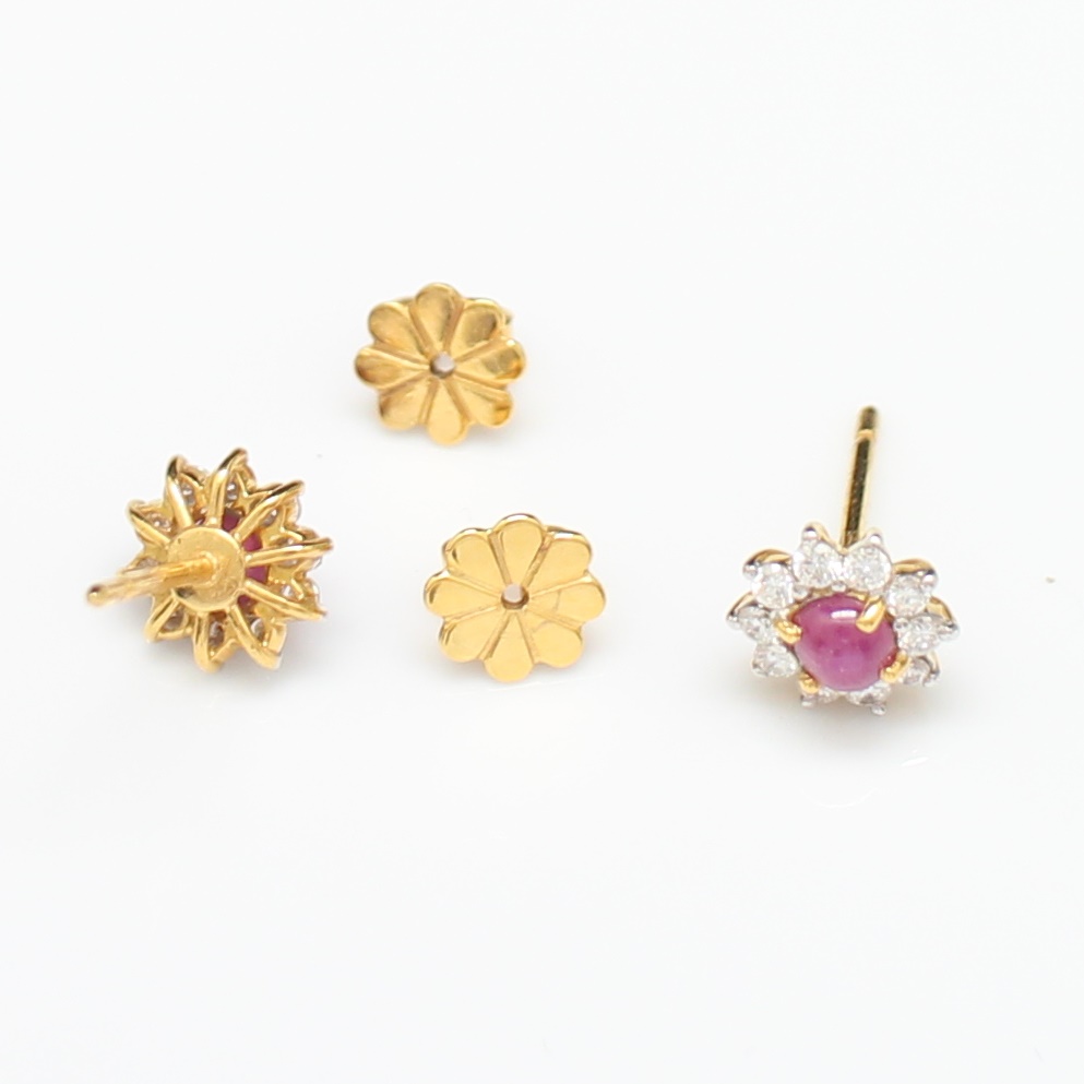 ER25175 ต่างหูทับทิมล้อมเพชร เพชรแท้ 20 เม็ด 0.60 กะรัต ทองแท้ 90% นน.รวม 3.8 กรัม