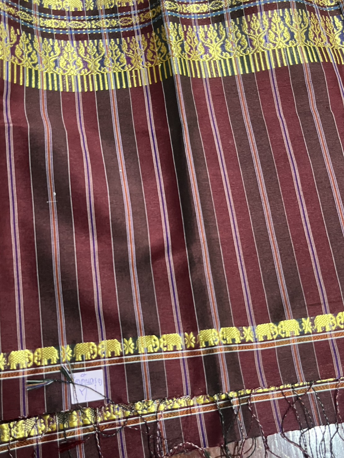 ผ้าขาวม้า ไหมแท้ ยกขิดดิ้นลายช้าง มีชายครุย ขนาด 65X200ซม. รหัส R4E-NY-7