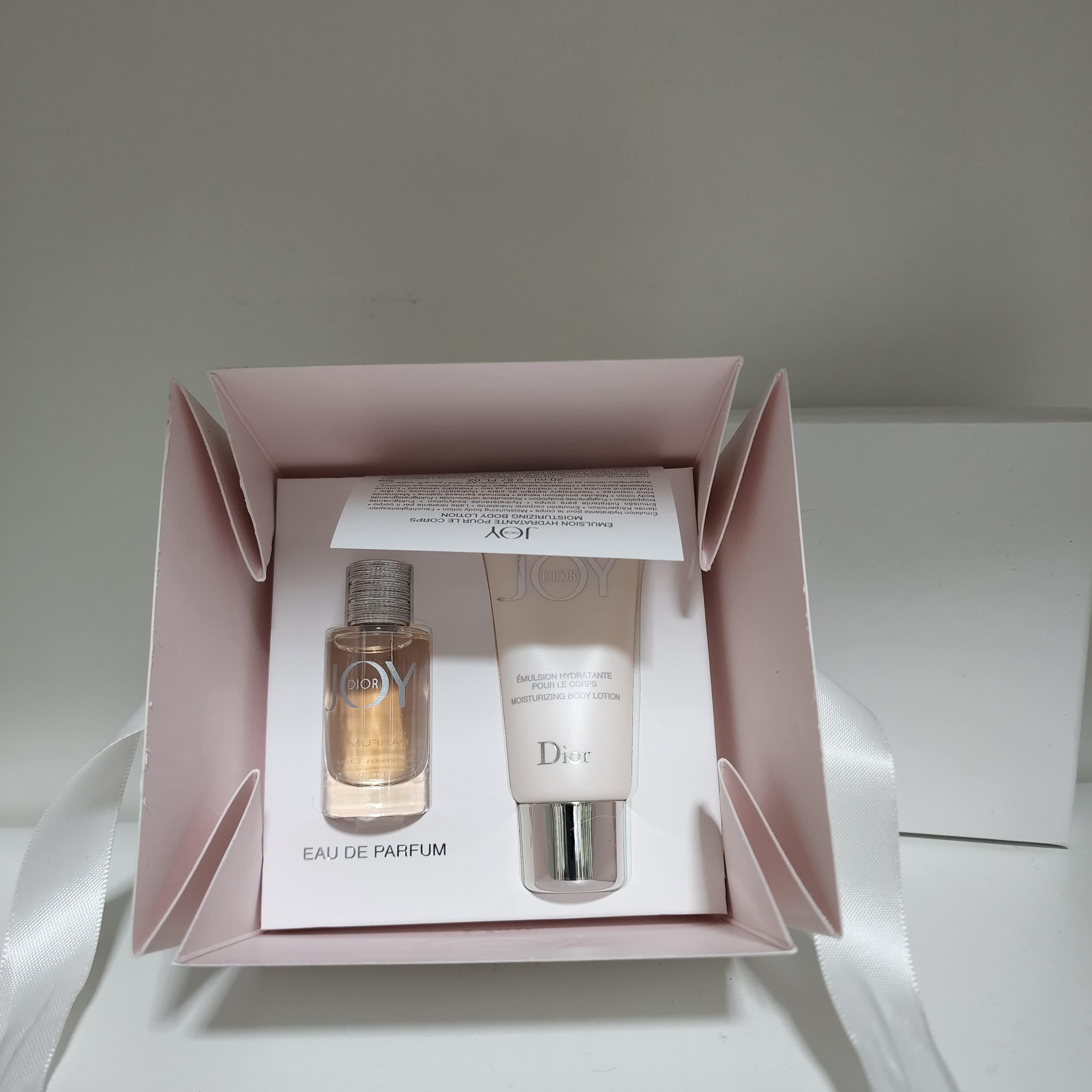 น้ำหอมจิ๋วมินิ Dior Joy EDP Gift Set For Women (2 Items) น้ำหอมแบบเซ็ตมินิ ( Mini SET Perfume น้ำหอมขนาดพกพา)