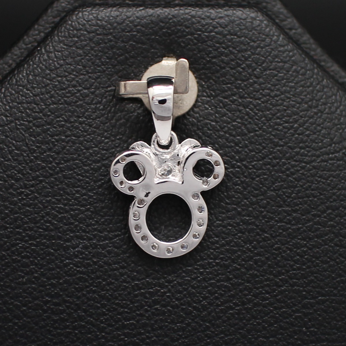 PD25002 จี้เพชรมิกกี้เม้าส์ เพชรแท้ 20 เม็ด 0.11 กะรัต ทองแท้ 90% ชุบขาว นน.รวม 1.22 กรัม