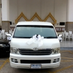 รถตู้เคลื่อนย้ายผู้เสียชีวิต