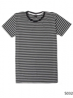 เสื้อยืดคอกลมลายทาง S032 (สีดำ)