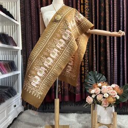 ผ้าพันคอไหม ผ้าไหมทอยกดอก 5ตะกอ ขนาด 35x190ซม.ลายช้าง มีหน้านางชายครุย พื้นสีน้ำตาลทอง L4E-PS-04246717376
