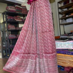 ซิ่น ผ้าปาโตล่ายกเงิน เส้นยืนไหมแท้ ขนาด 120x220ซม พื้นสีชมพู รหัส N9-SIL0522669