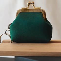 กระเป๋าสตางค์ ใส่เหรียญ ขนาด 7x7x2.5cm. สีเขียวแก่ GL-CT-103459