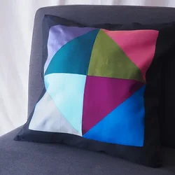 หมอนผ้าไหมพิมพ์ลาย ถอดปลอกได้ ขนาด 40x40ซม.คละสี รหัส GL-G-CT-102928