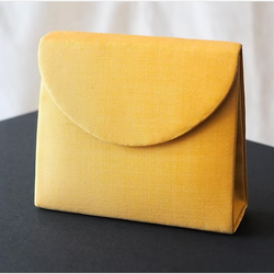 กระเป๋าใส่ของขนาดเล็ก ขนาด 3x9.5x8 cm.สีเหลือง GL-CT-103407