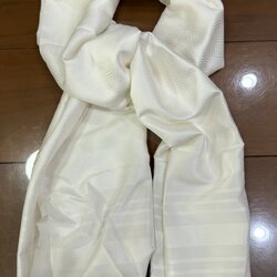 ผ้าคลุมไหล่ผ้าไหม ไหมแท้ ยกดอกลีลาวดี ขนาด 63x200ซม. สีขาว รหัส ZYG-AA-111868171