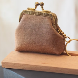 กระเป๋าสตางค์ ใส่เหรียญ ขนาด 7x7x2.5cm. สีน้ำตาลเทา GL-CT-103463