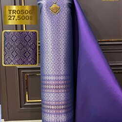 (ผ้าชุด)ผ้าไหมยกดอกลำพูน ยกดอกดิ้นเงิน ขนาด1.02x4.45เมตร ลายแก้วดารา พื้นสีม่วง รหัส N90-29-TR0506