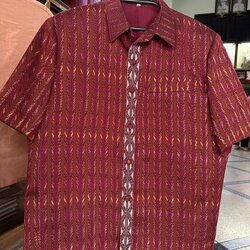 เสื้อผ้าไหมลายโฮล พื้นสีแดง Size 2XL อก48นิ้ว ทรง DR-ST-0715672