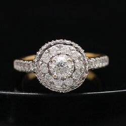 RG250112 แหวนเพชรชูล้อมเพชร เพชรเม็ดกลาง 0.23 กะรัต เพชรล้อม 41 เม็ด 0.73 กะรัต ทองแท้ 18k นน.รวม 4.4 กรัม ขนาดแหวน 53.5